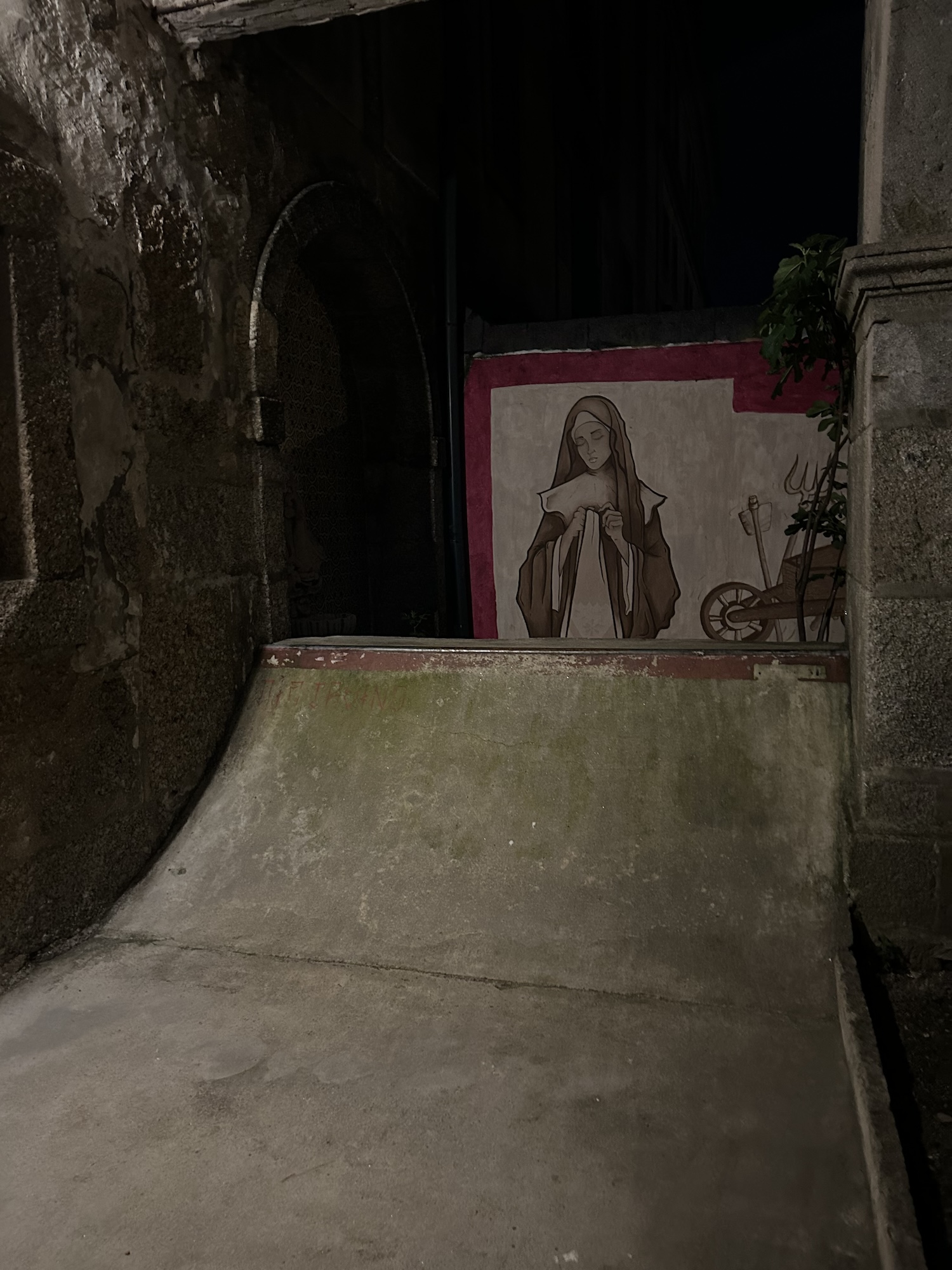 Convento das Dominicas DIY skatepark
